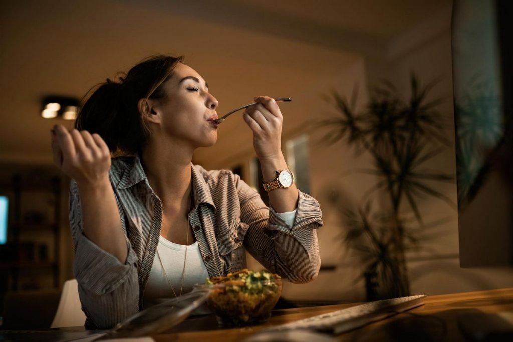 Qual o tratamento para compulsão alimentar?